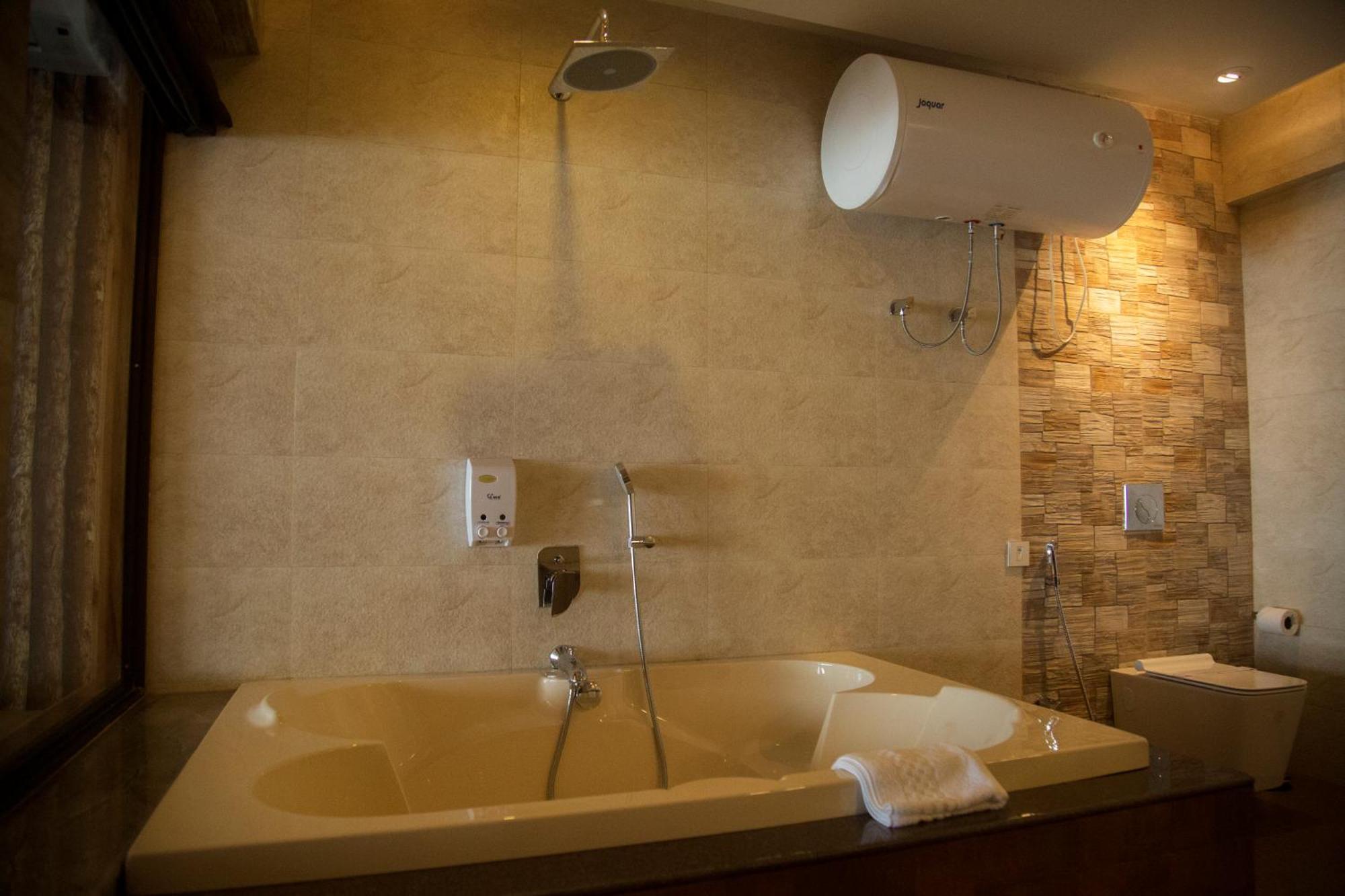 Jiva Resort Cherrapunjee Cserrapundzsi Kültér fotó